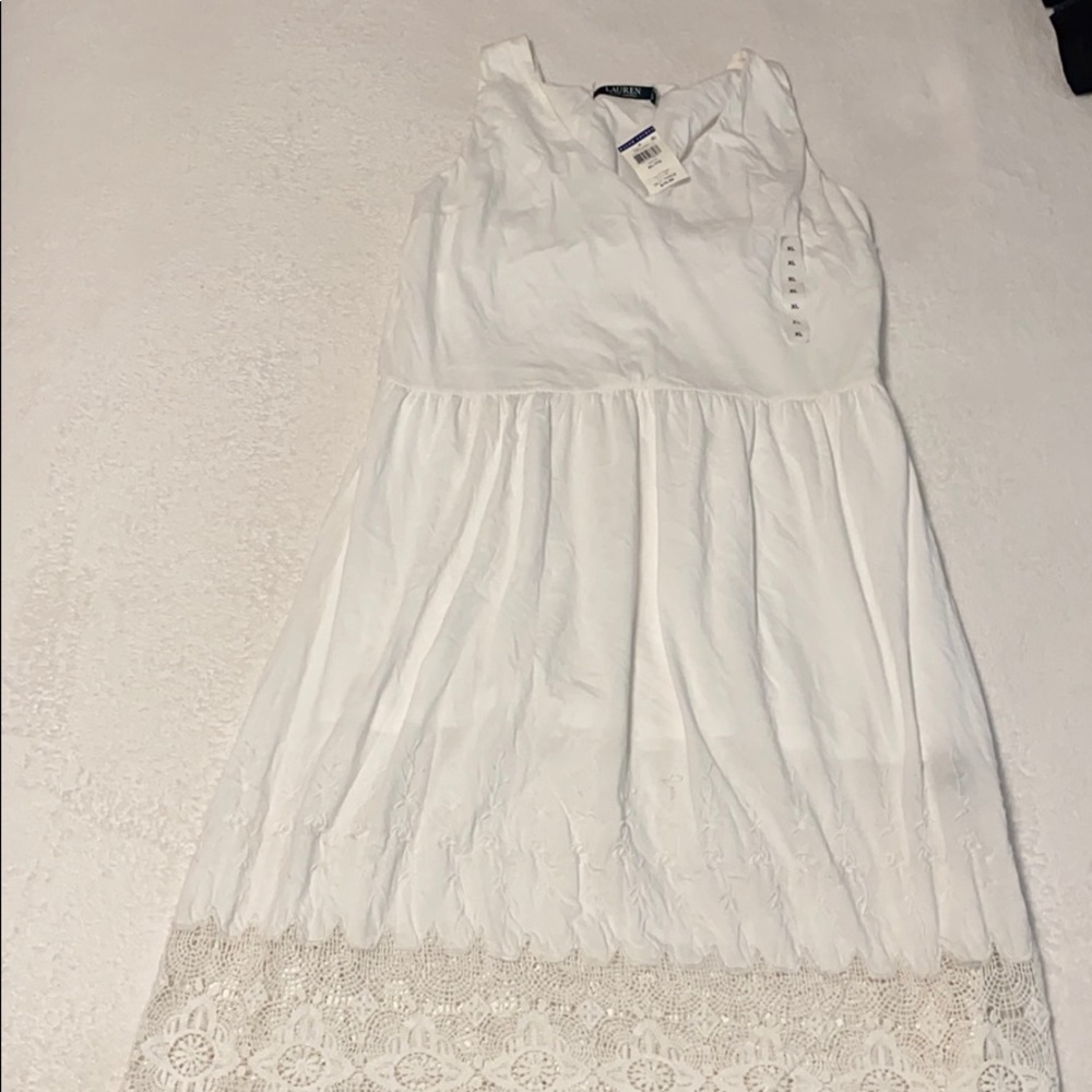 White sleeveless dress
